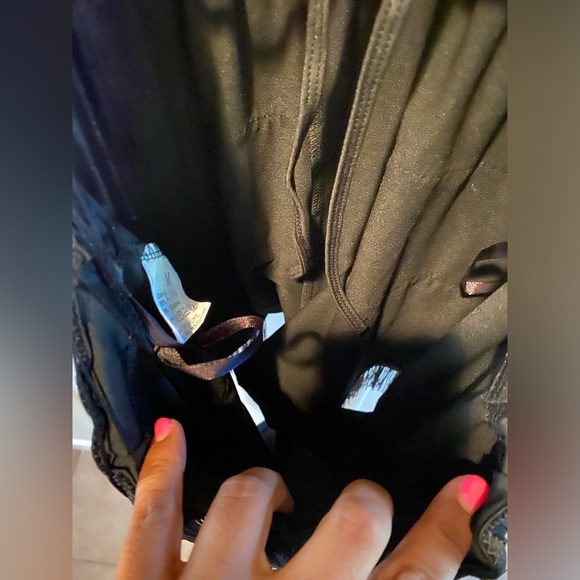 NWOT- Women's Sexy Fringe Halter Waist Tie Back Sleeveless Romper/ Jumpsuit - Picture 11 of 12